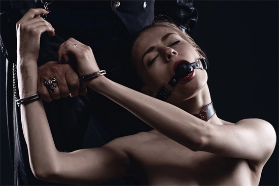【西檬之家】女王入门指南：BDSM中的主导与SSC原则